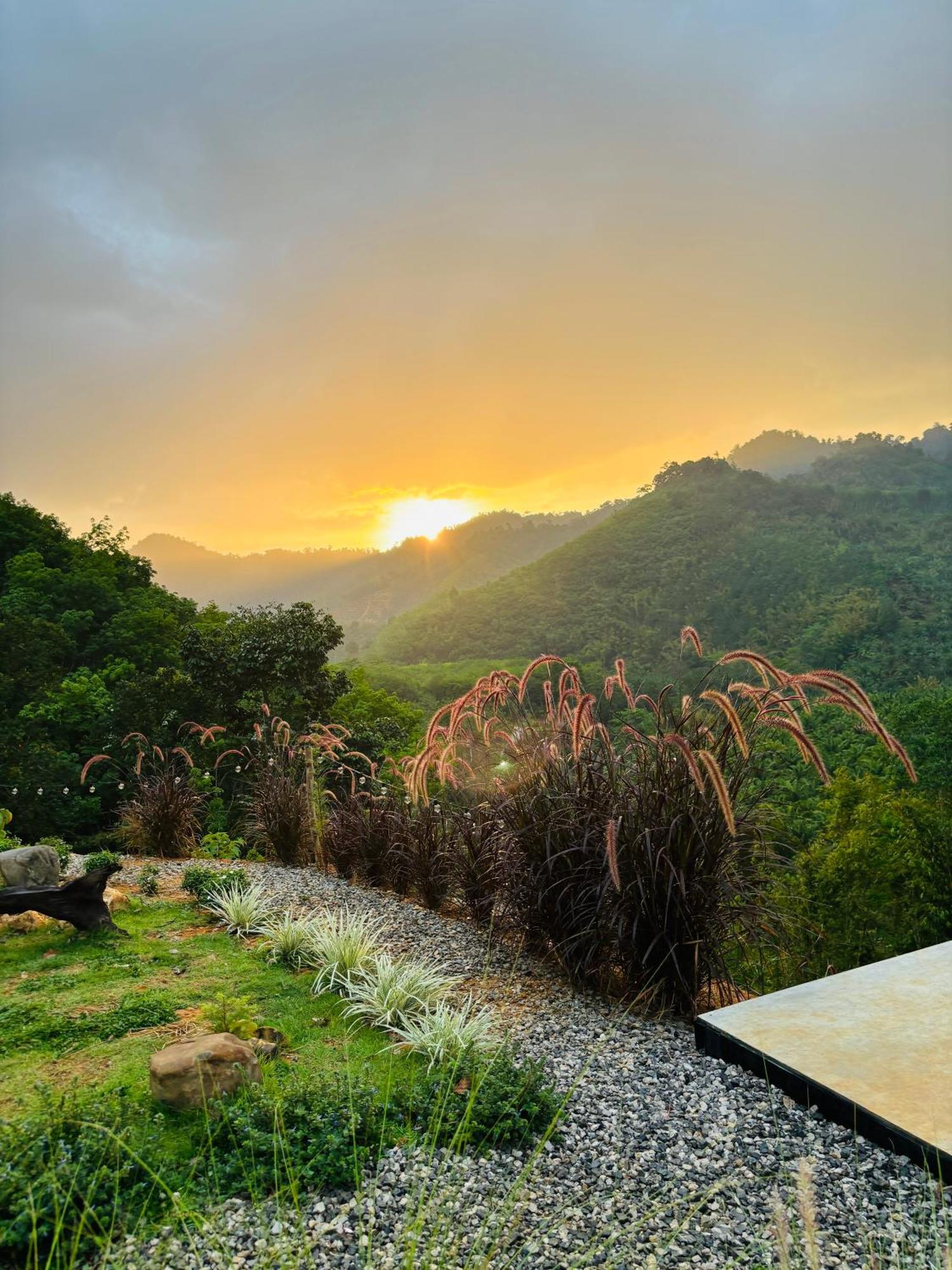 Camping Phutajoy Khaosok แคมป์ปิ้งภูตาจ้อยเขาศก Ban Thung Lang Tham Экстерьер фото